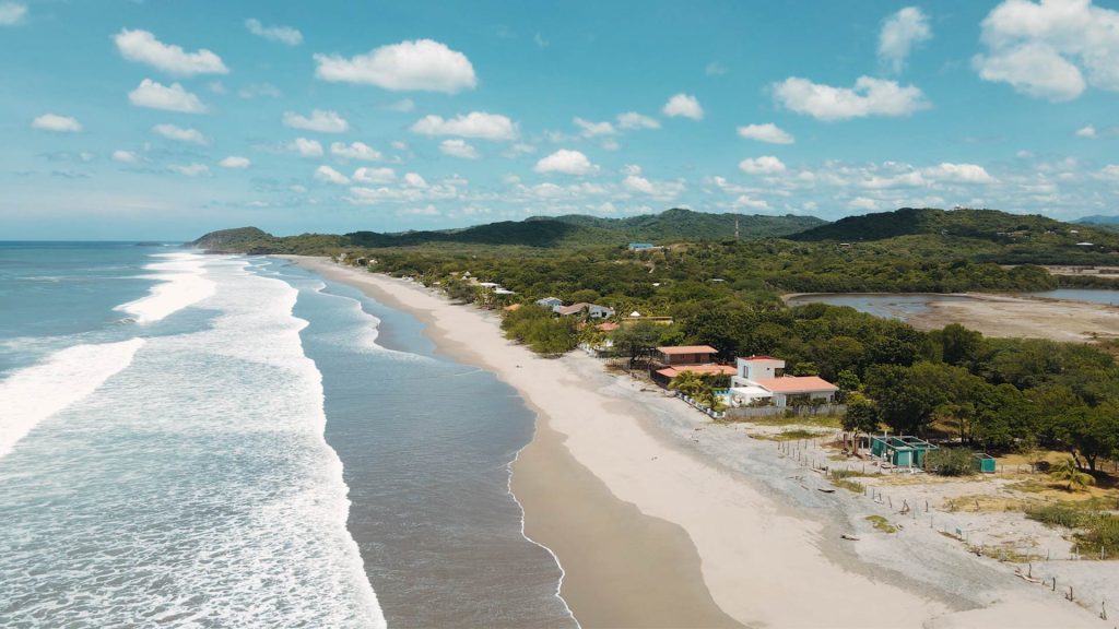 beginner-surf-peaks-at-Playa-Guasacate-Popoyo-Nicaragua-showing-the-sandy-beach-break-with-spread-out-lineup